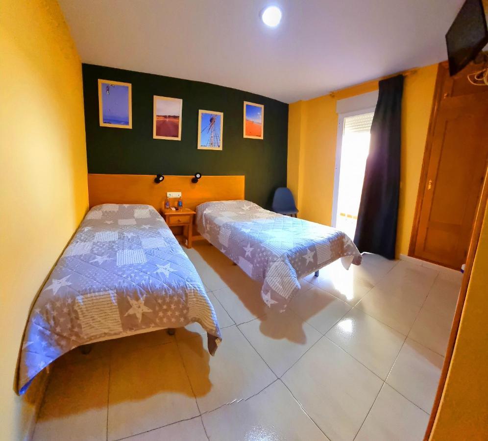 Hostal La Estacion Бенахарафе Экстерьер фото
