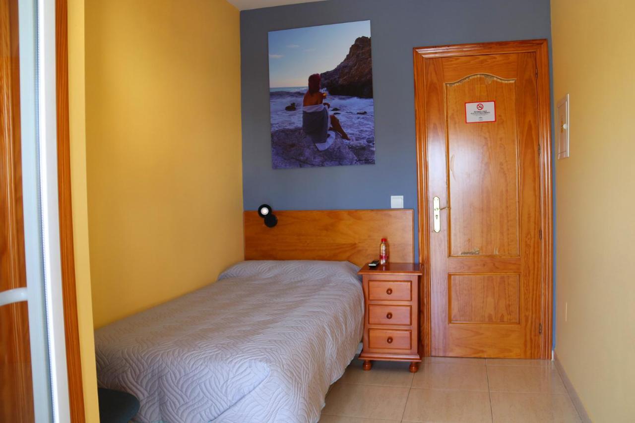 Hostal La Estacion Бенахарафе Экстерьер фото